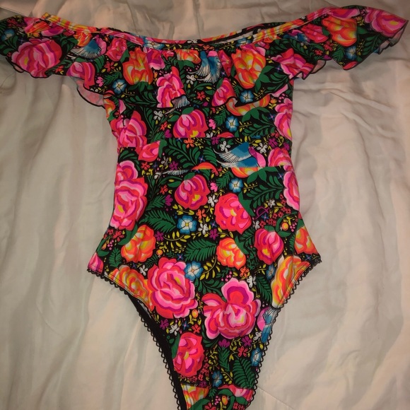 Floral off the shoulder one piece size 36/8 - Picture 6 of 8